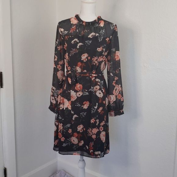 womens floral shift dress